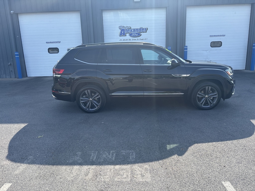 Used 2021 Volkswagen Atlas 3.6L V6 SE w/Technology R-Line 4MOTION SUV