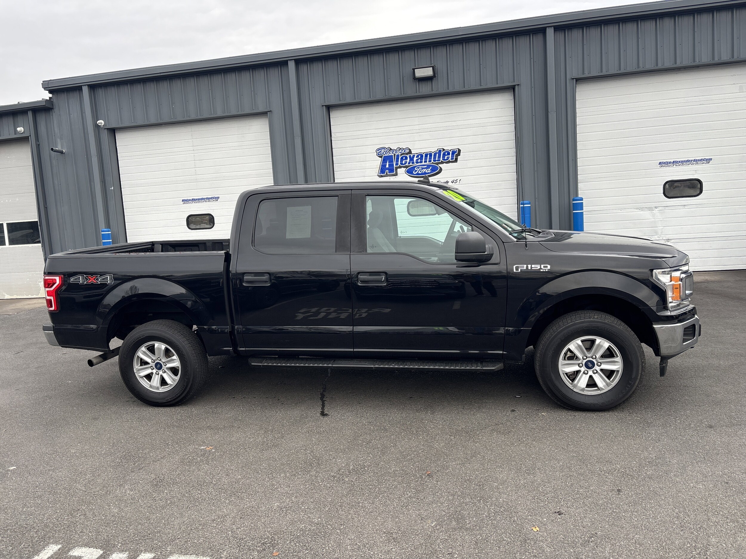 2020 Ford F-150 XLT photo 2