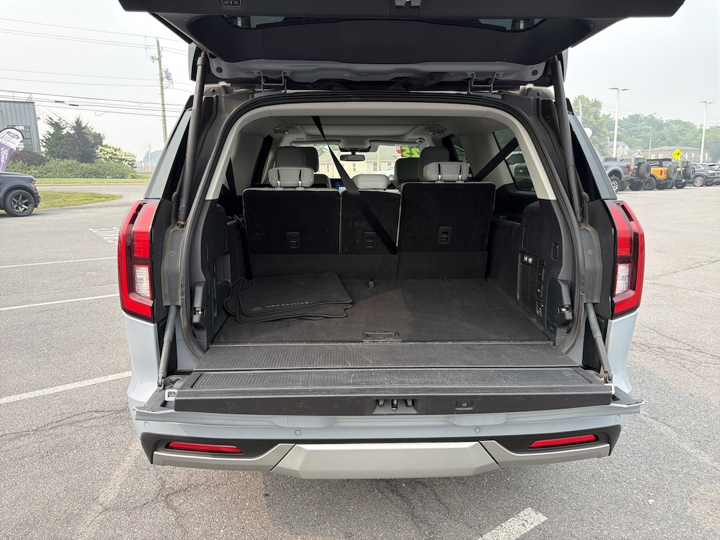 Used 2025 Ford Expedition Max Platinum SUV