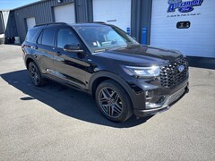 2025 Ford Explorer ST-Line SUV