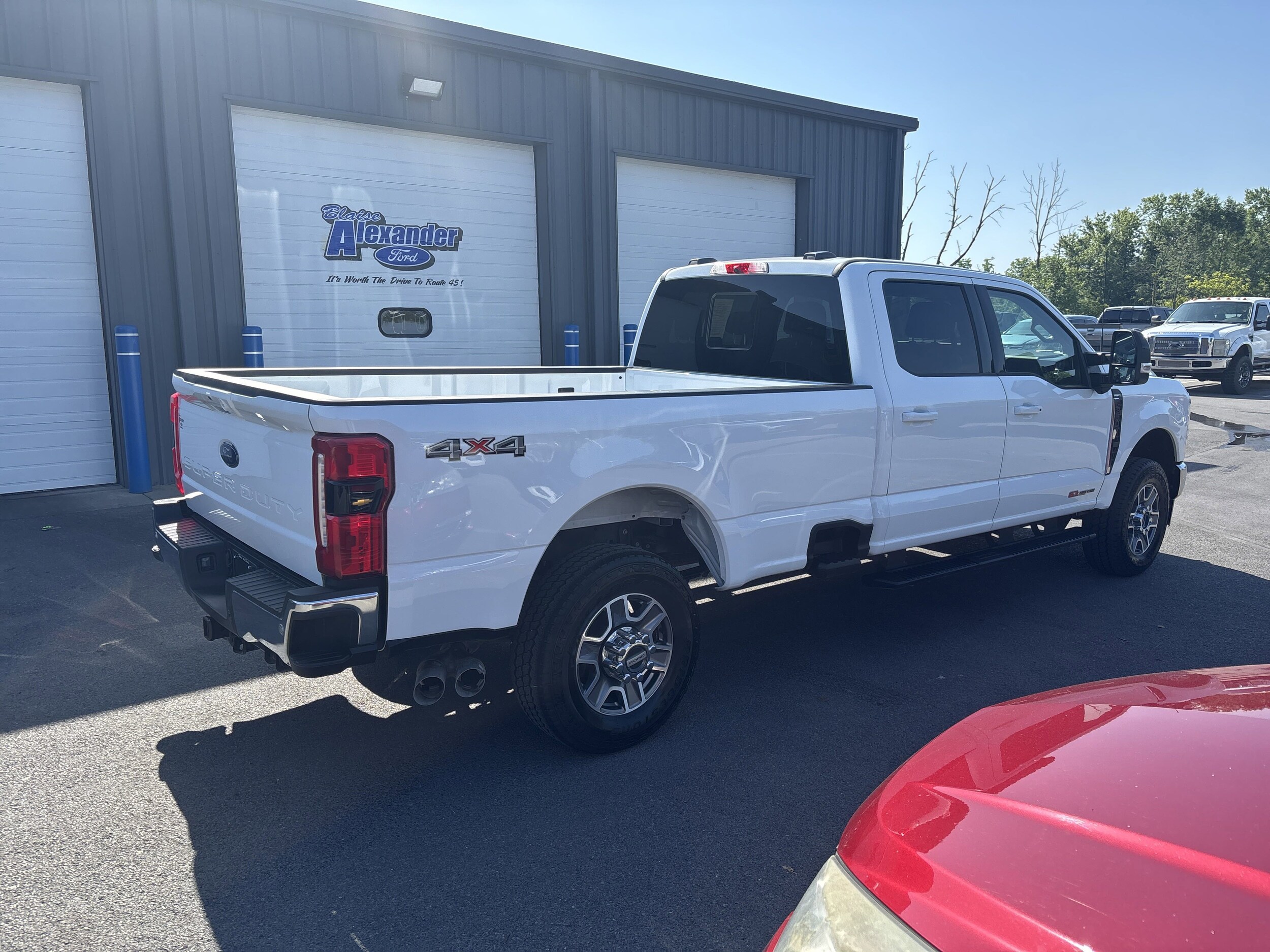 2024 Ford F-350 Lariat photo 3