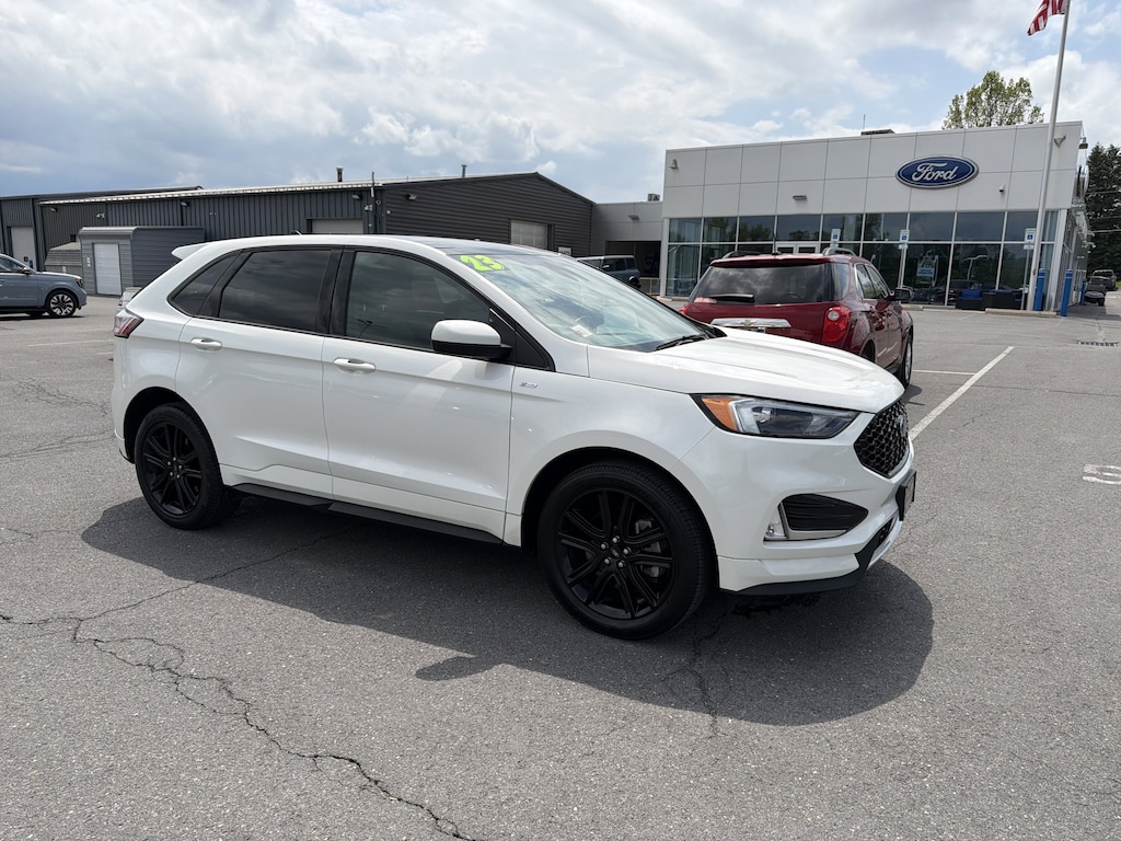 Used 2023 Ford Edge SUV