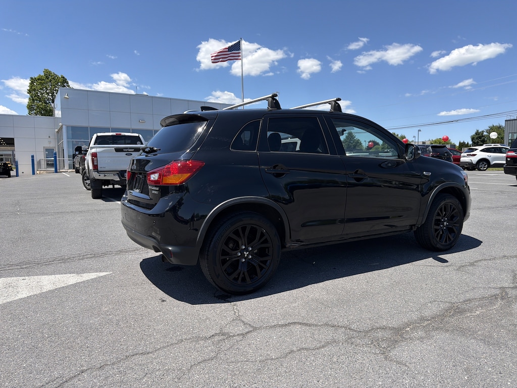 Used 2017 Mitsubishi Outlander Sport 2.0 ES CUV