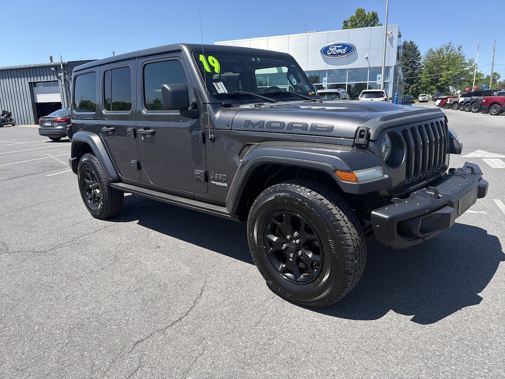 Used 2019 Jeep Wrangler Unlimited Unlimited Sahara 4x4 SUV