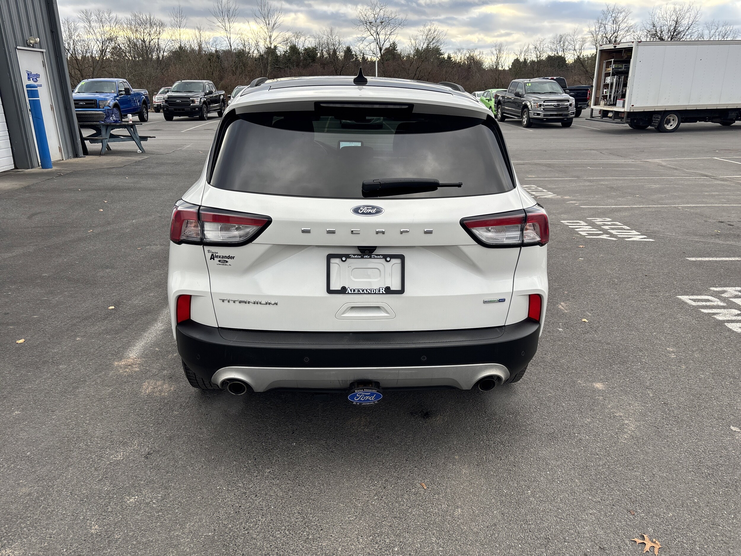 2020 Ford Escape Titanium photo 4