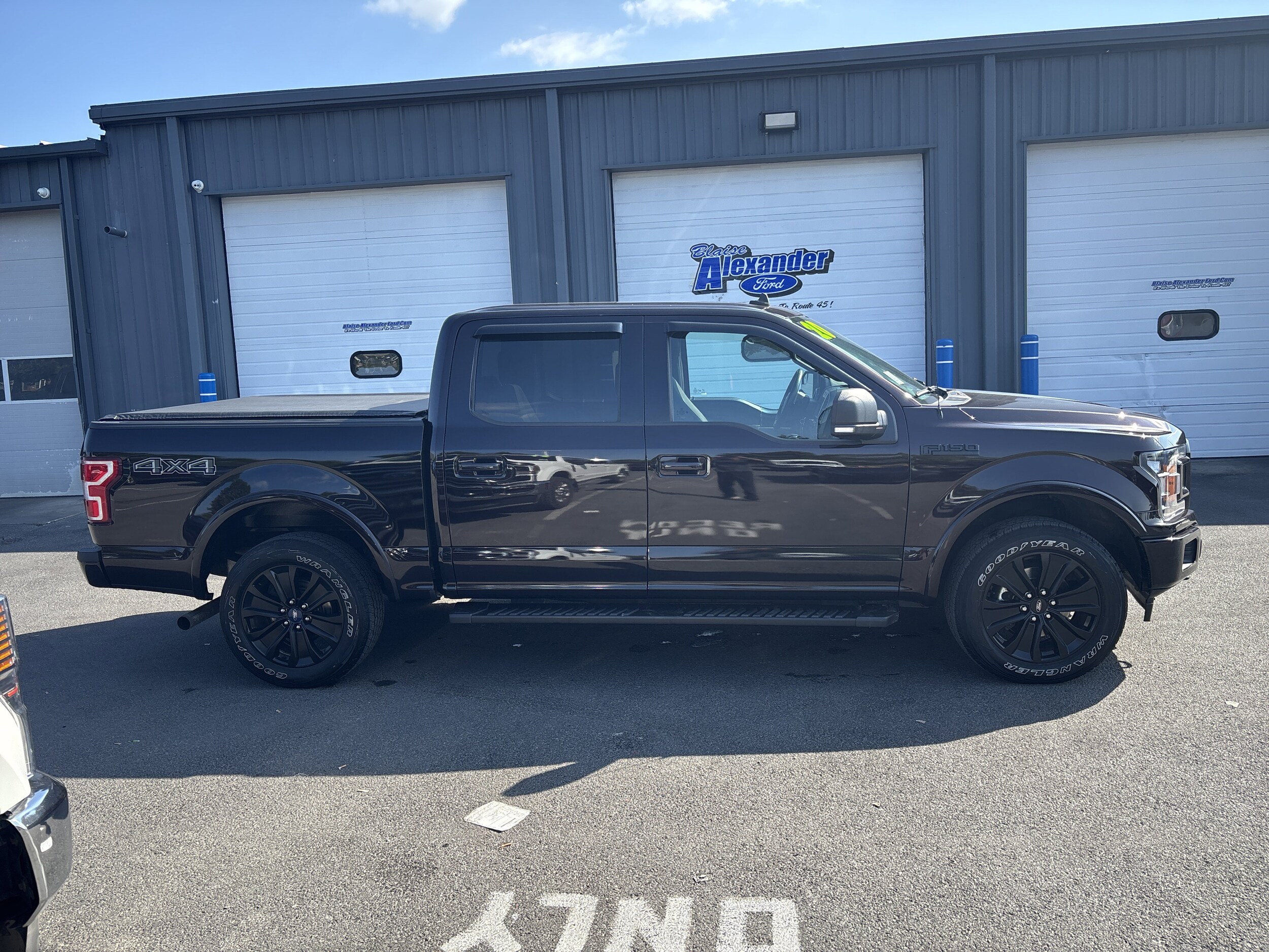 2020 Ford F-150 XLT FX4 photo 2