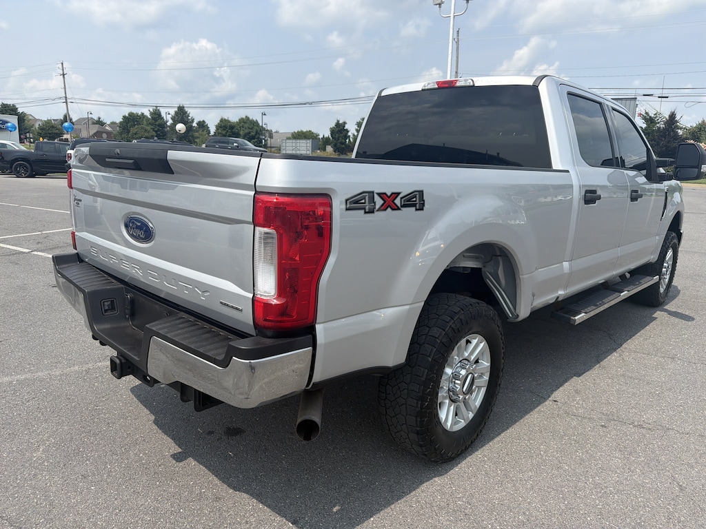 Used 2018 Ford Super Duty F-250 SRW XLT Truck Crew Cab