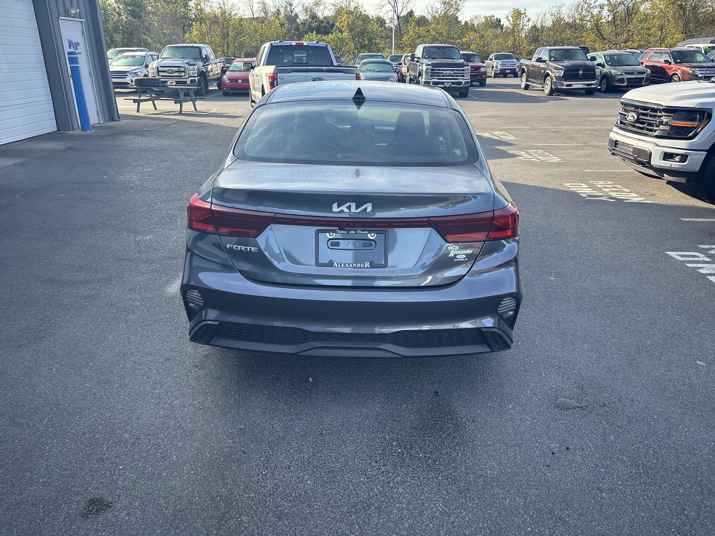 2024 Kia Forte LXS photo 3