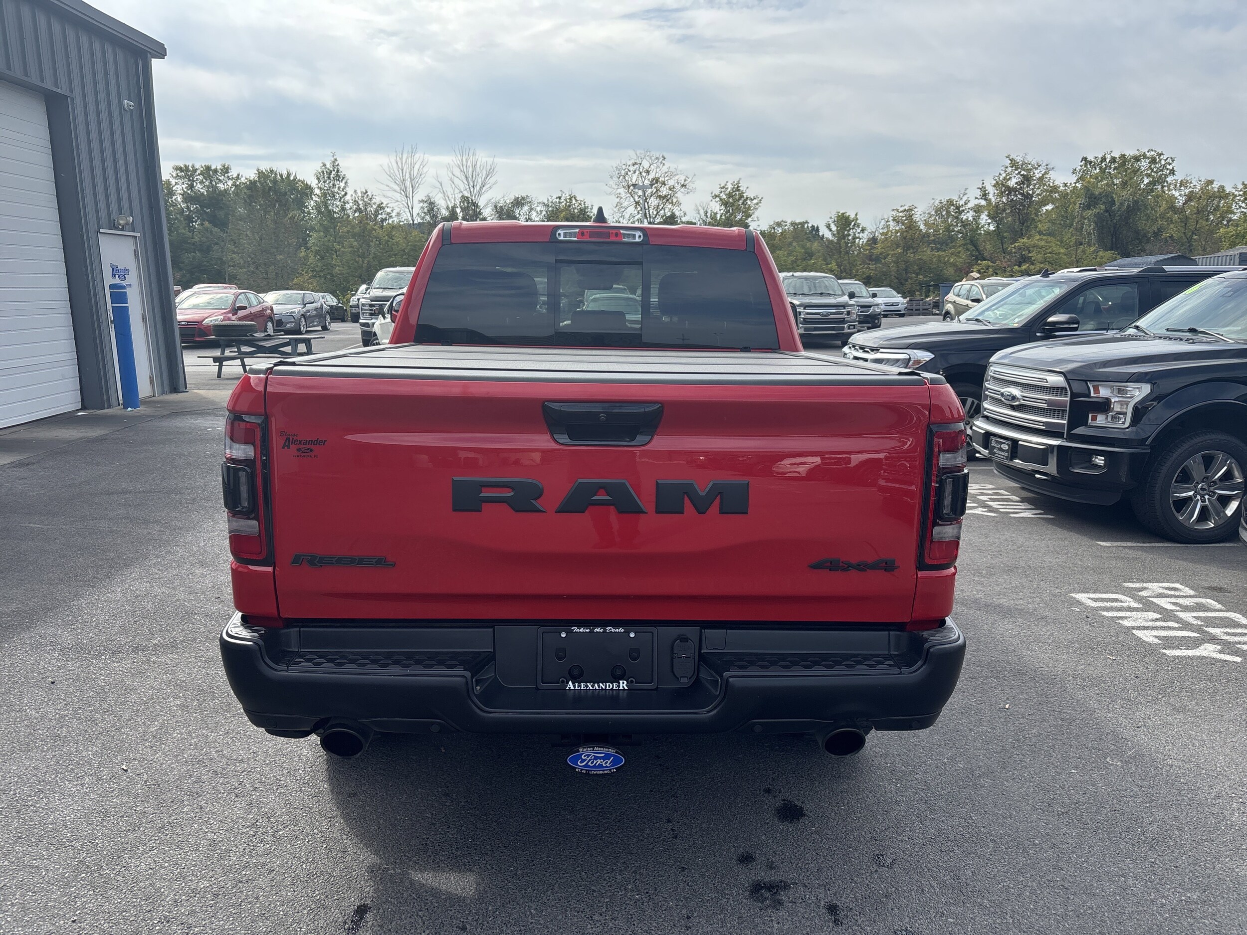 2023 Ram 1500 Rebel photo 3