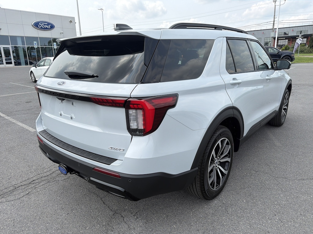 New 2026 Ford Explorer ST-Line SUV