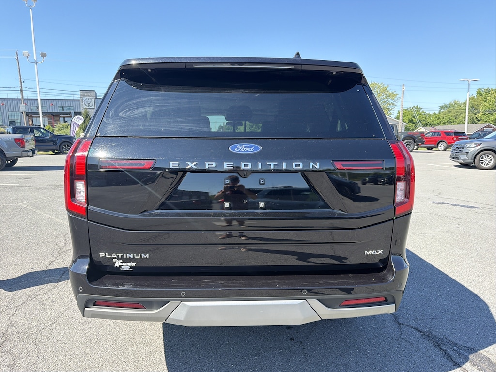 Certified 2025 Ford Expedition Max Platinum SUV