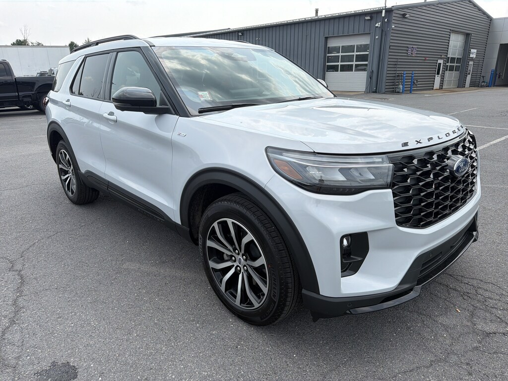 New 2026 Ford Explorer ST-Line SUV