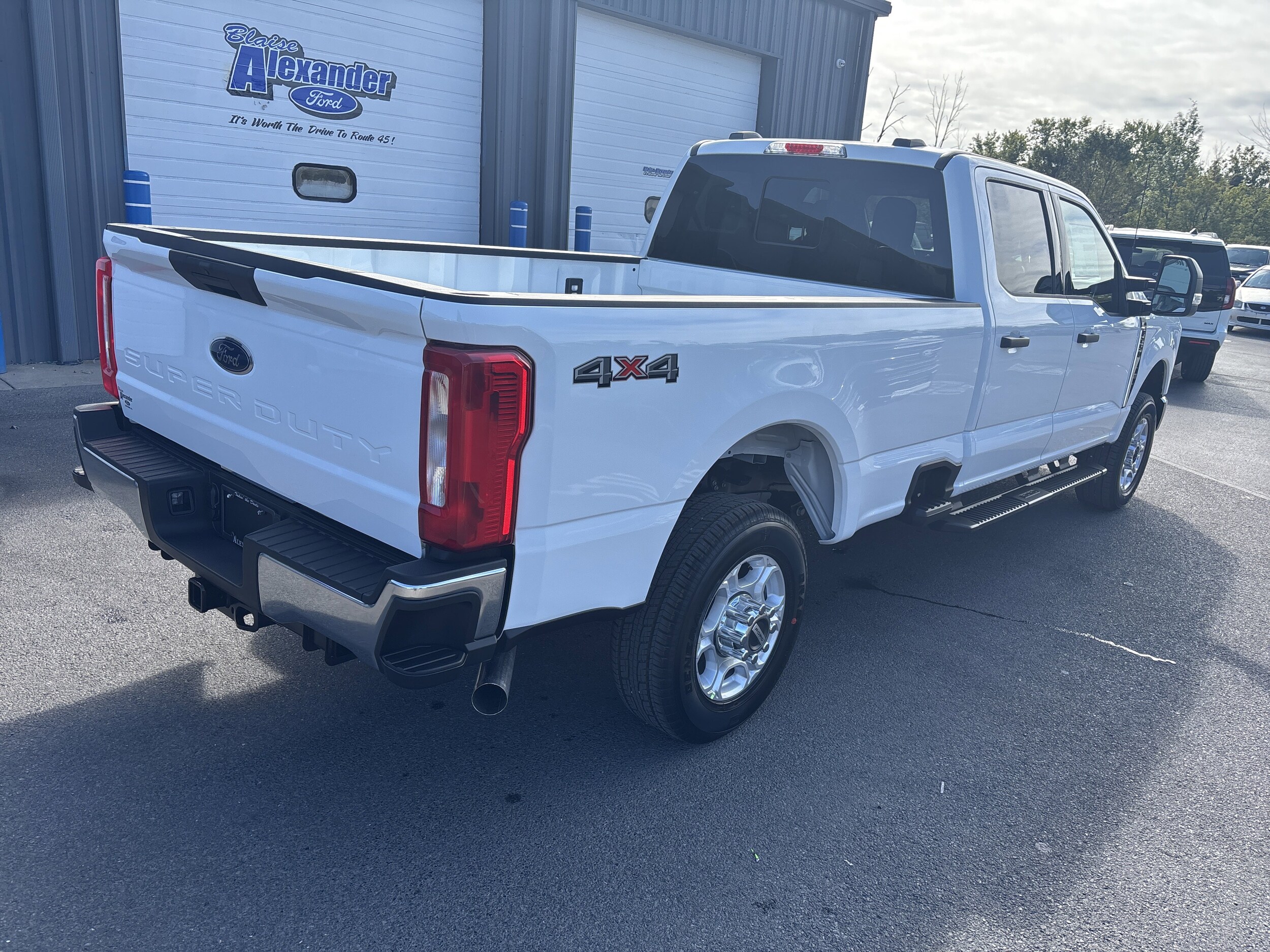 2026 Ford F-250 XLT photo 3