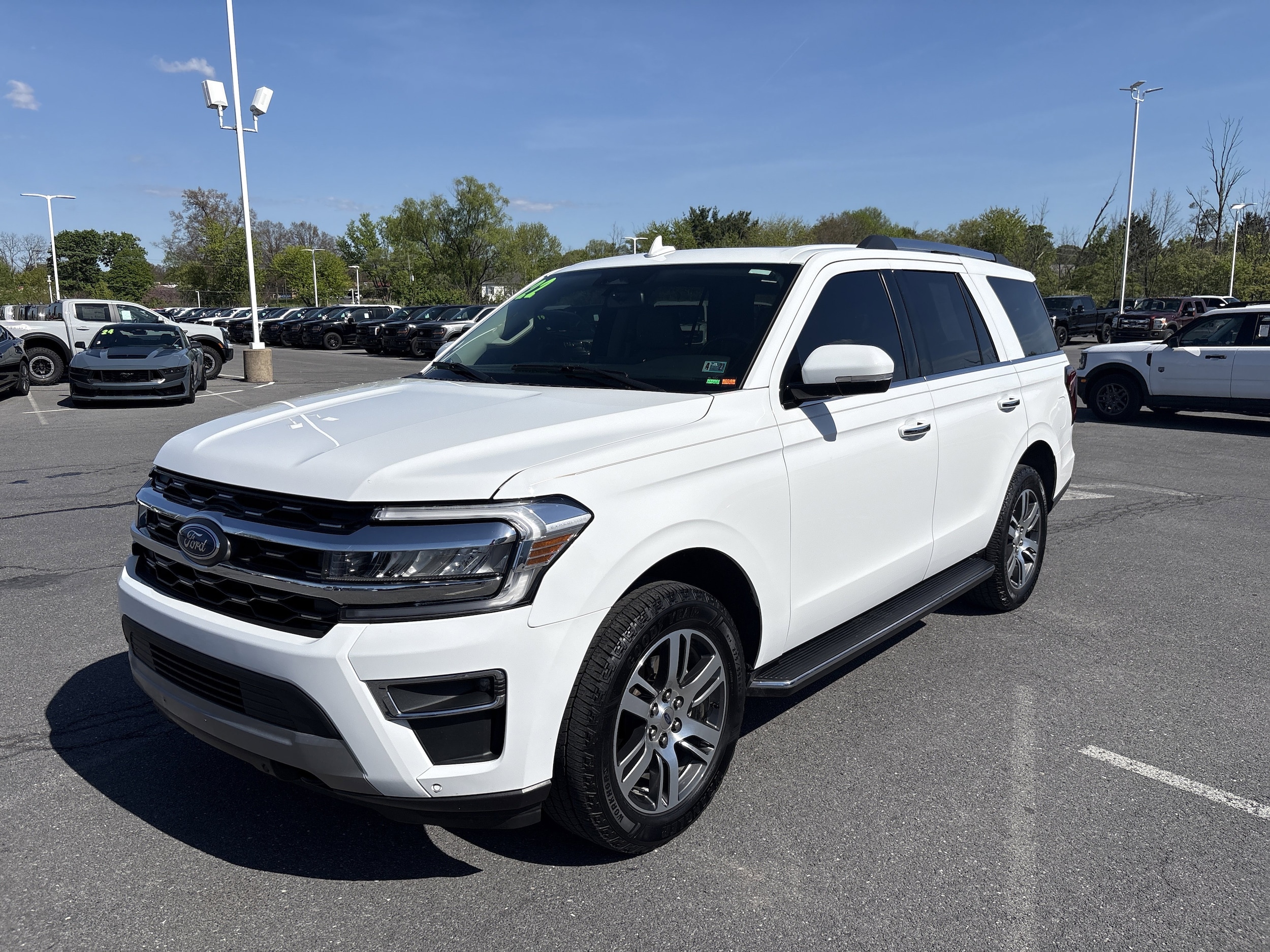 2022 Ford Expedition Limited 4X4's photo