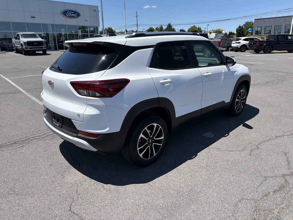 Used 2025 Chevrolet Trailblazer LT SUV