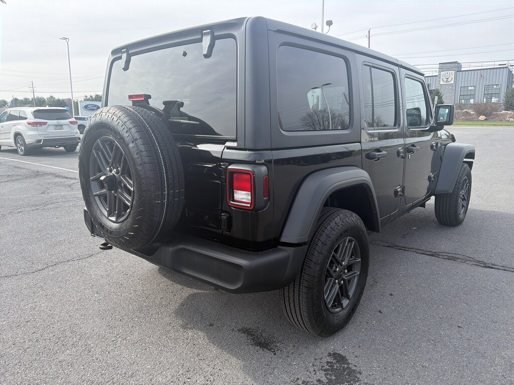 Used 2025 Jeep Wrangler Sport SUV
