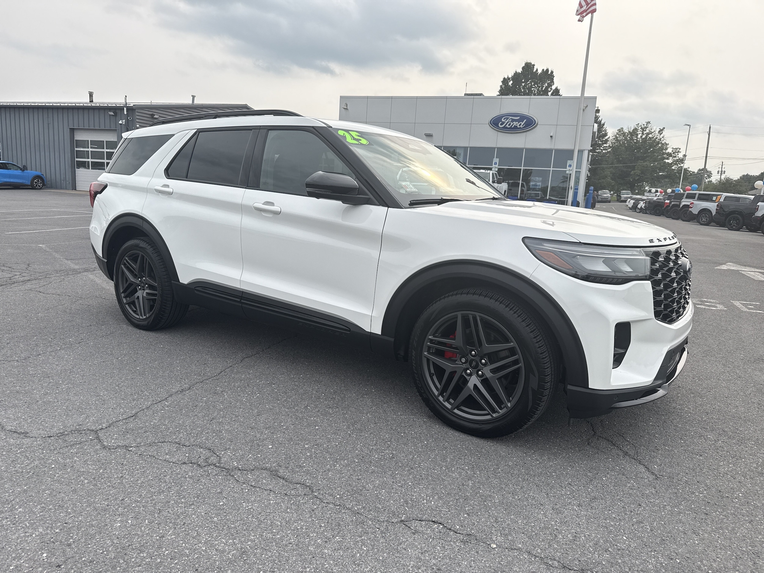 2025 Ford Explorer