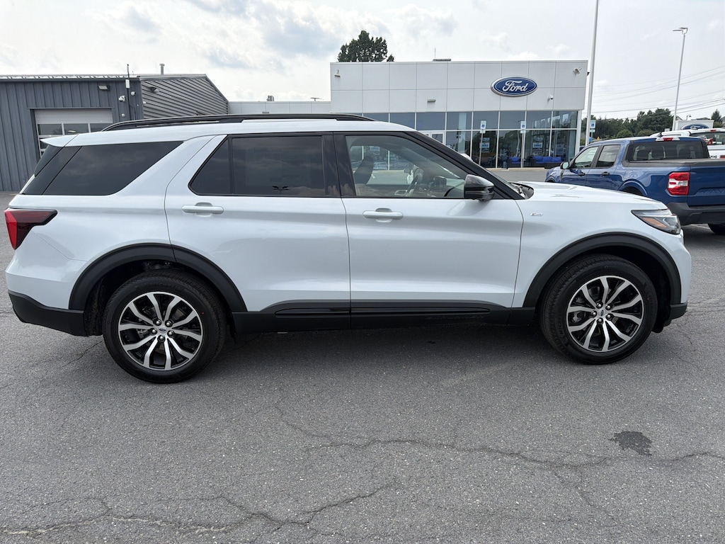 New 2026 Ford Explorer ST-Line SUV