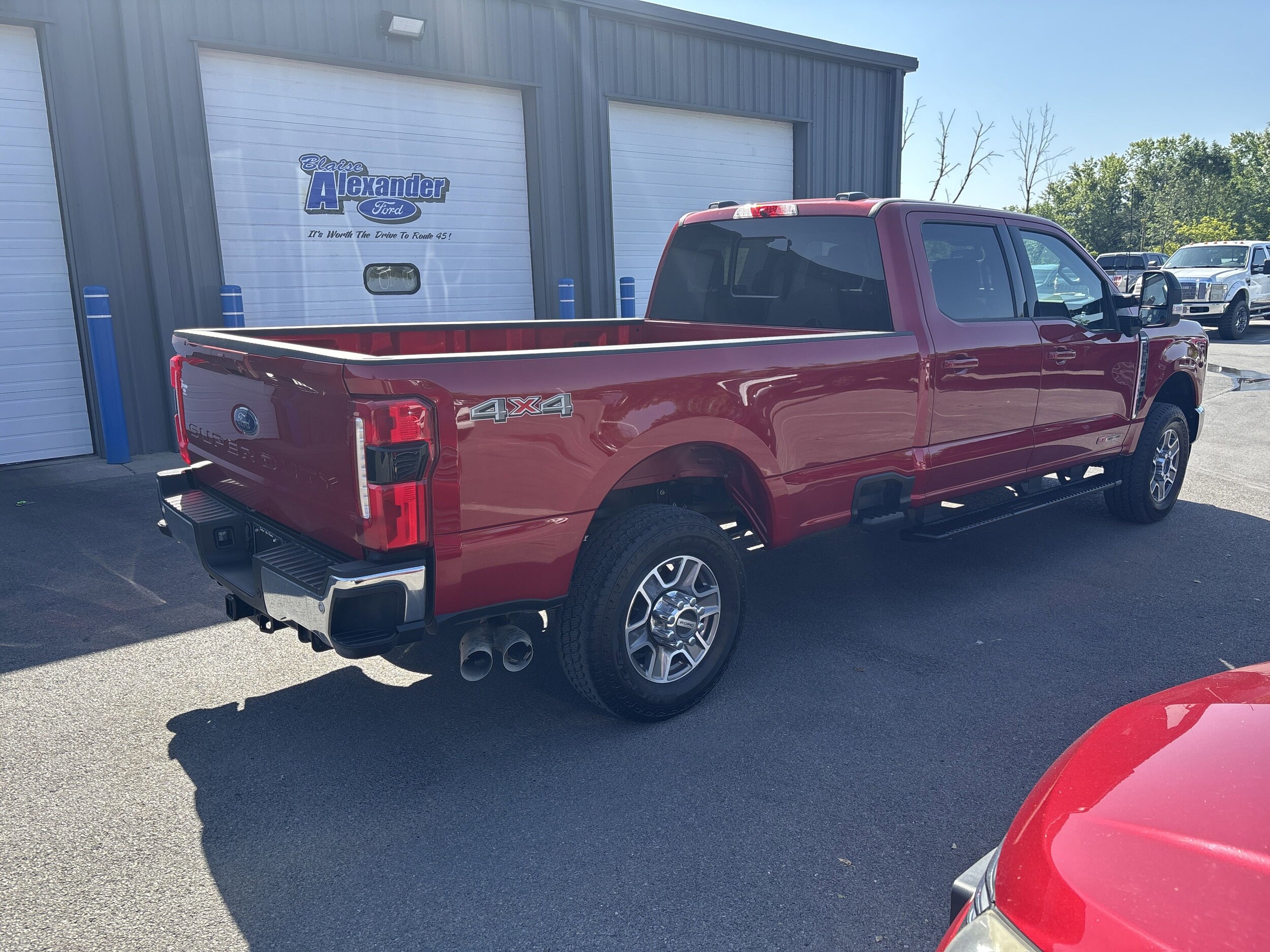 2024 Ford F-350 Lariat photo 3