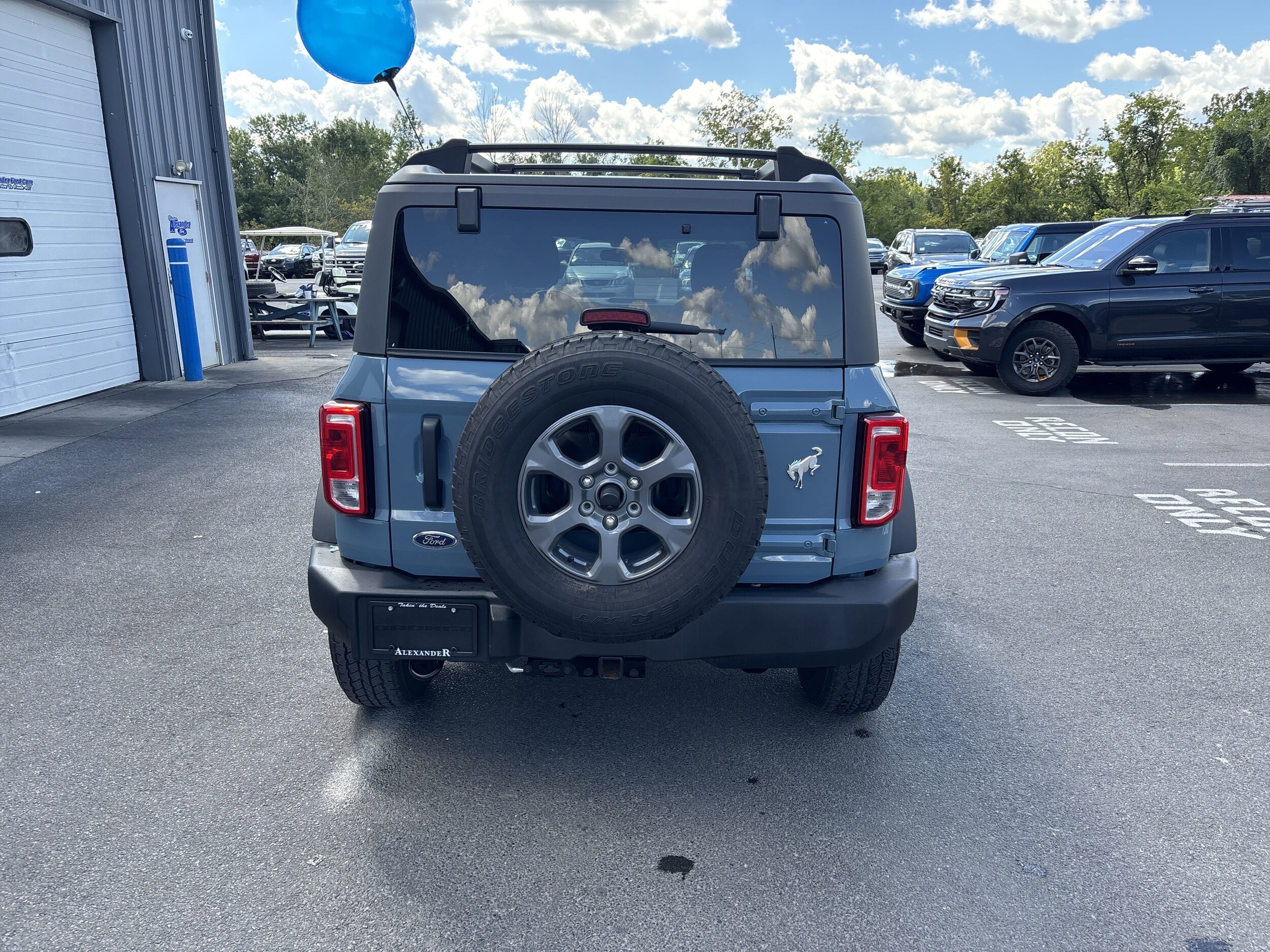 2022 Ford Bronco Outer Banks photo 4