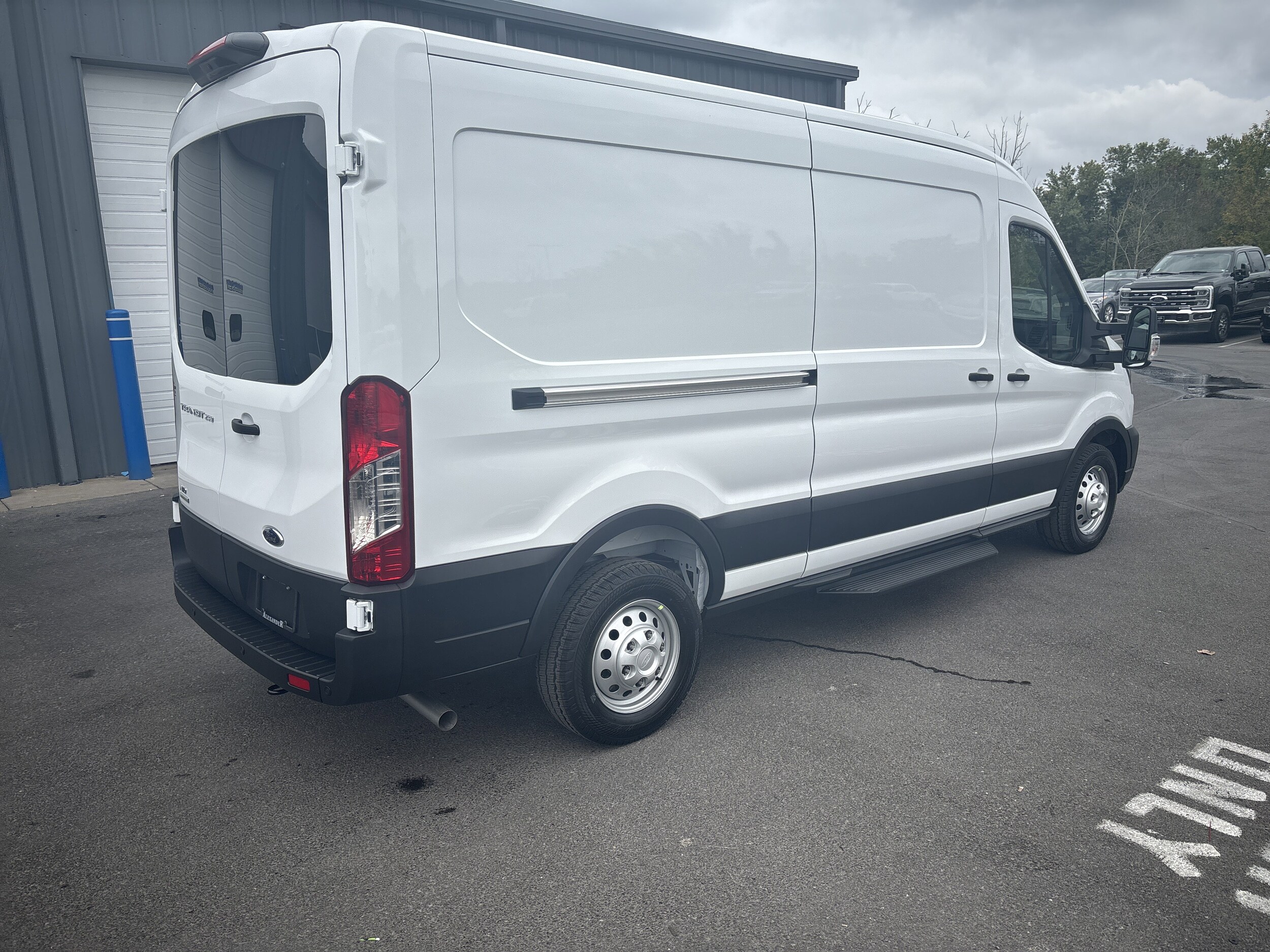 2025 Ford Transit Cargo Van photo 3