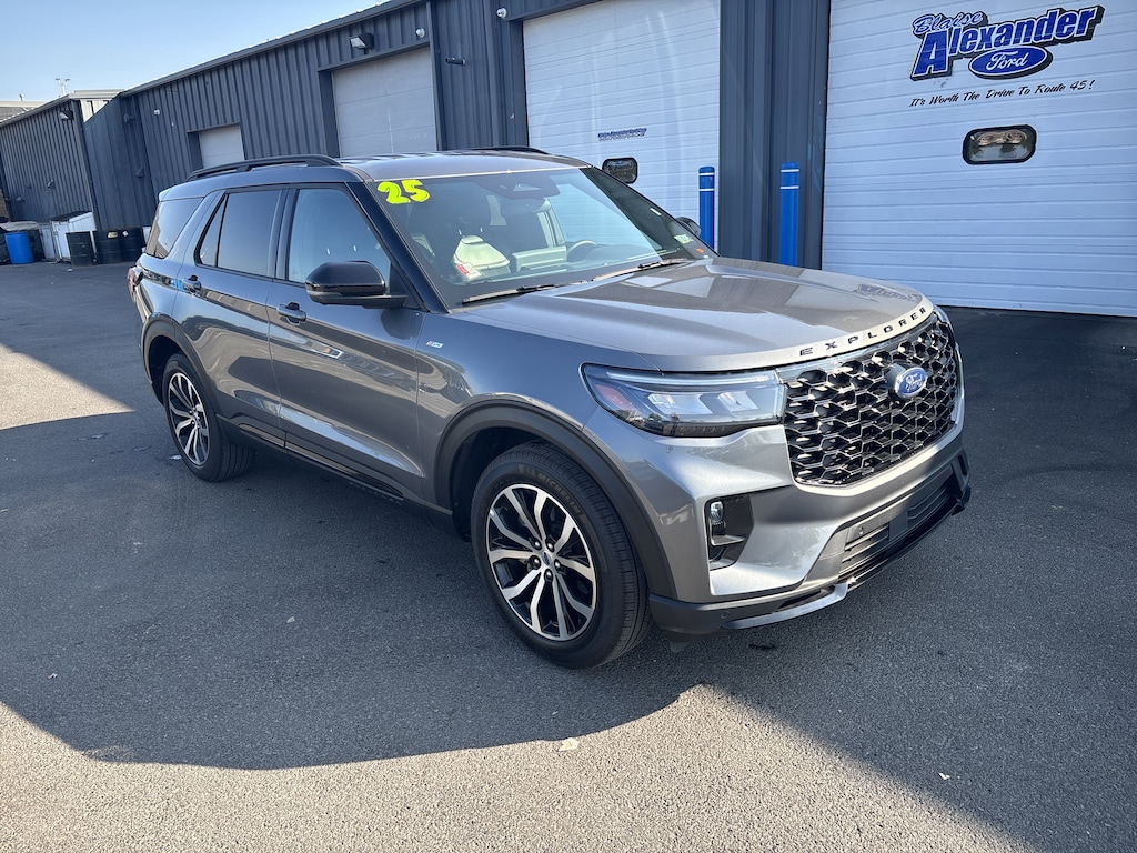 Used 2025 Ford Explorer ST-Line SUV
