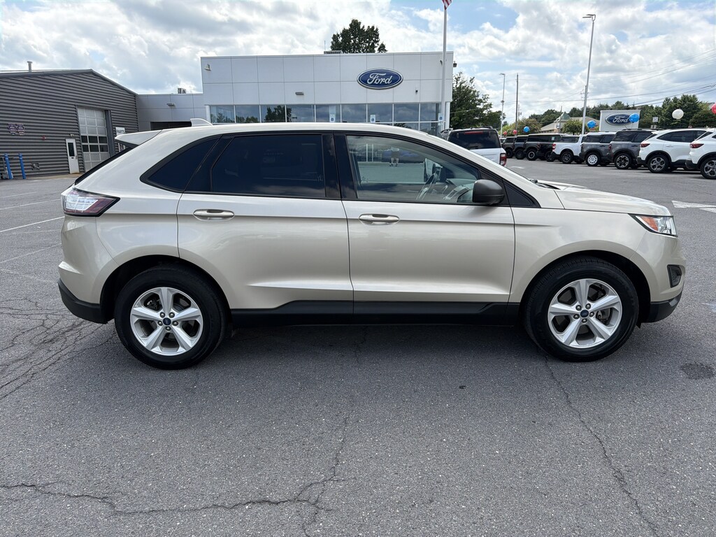 Used 2017 Ford Edge SE SUV