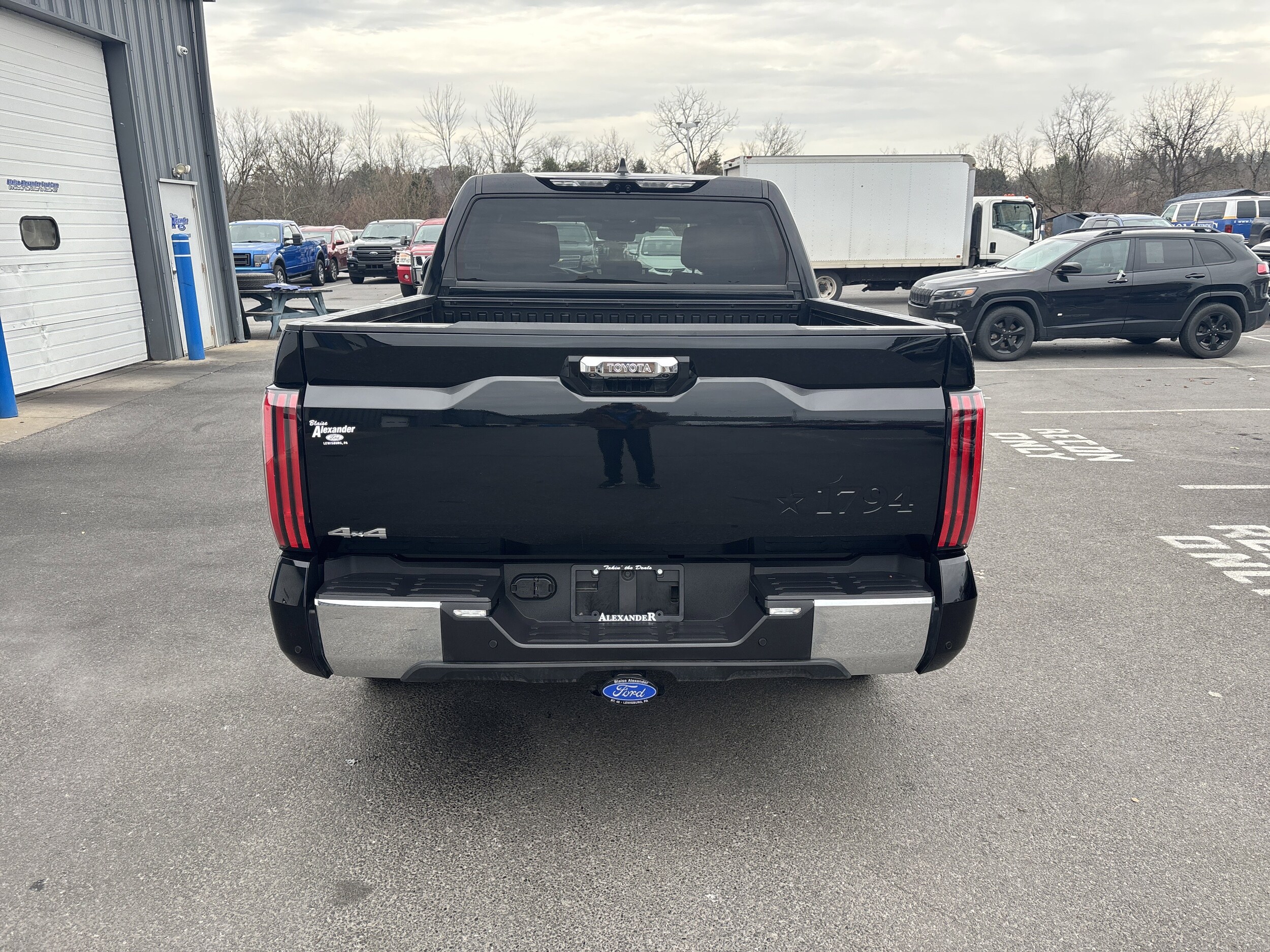 2025 Toyota Tundra 1794 Edition photo 2