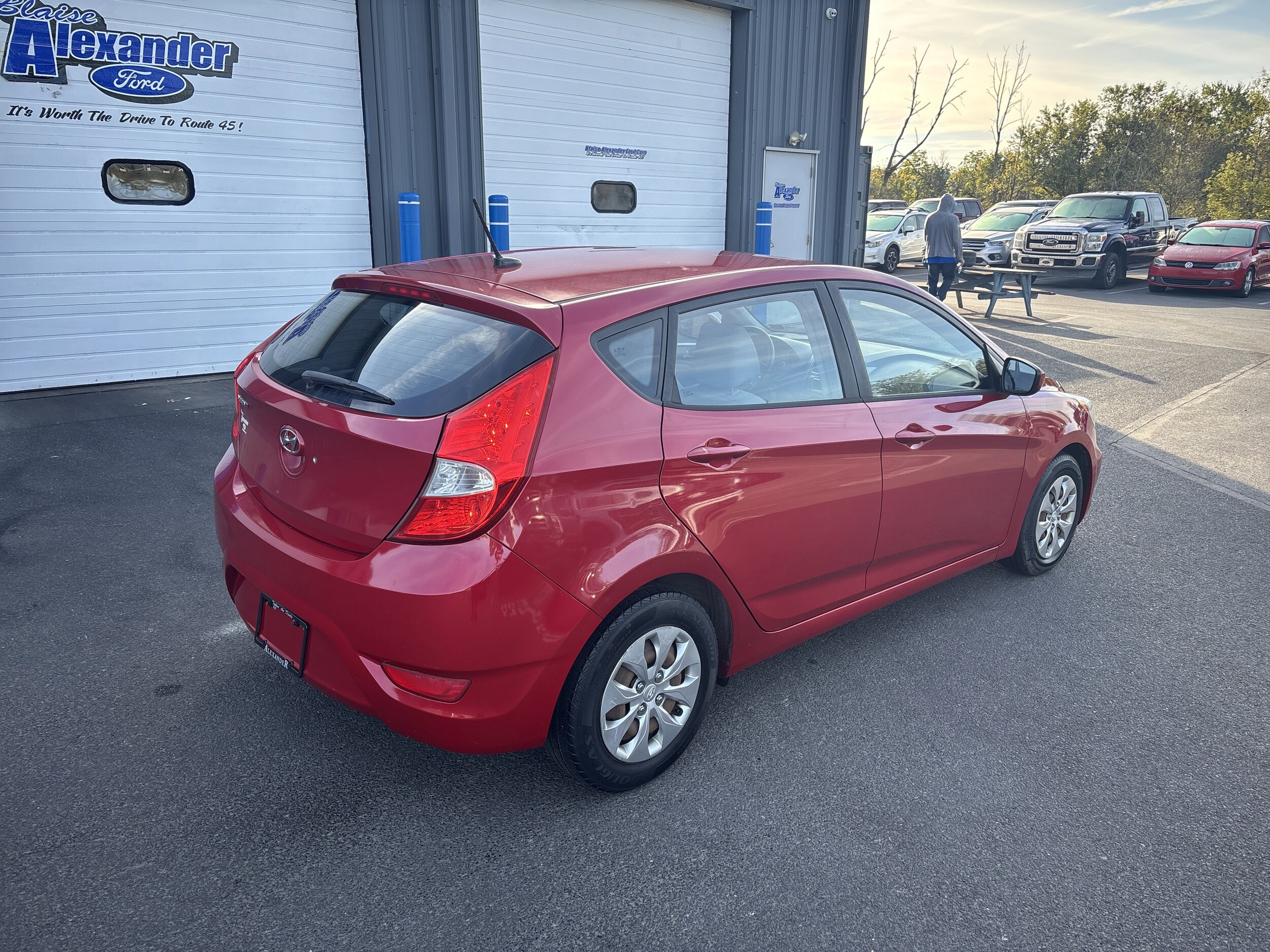 2016 Hyundai Accent SE photo 3