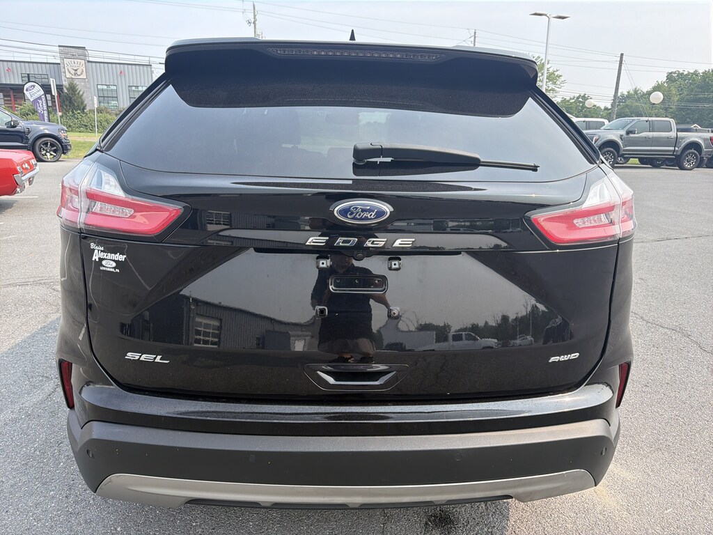 Used 2024 Ford Edge SEL SUV