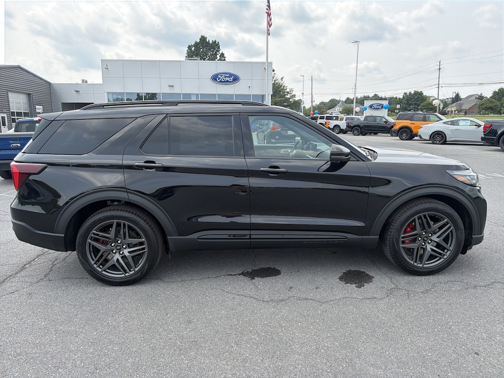 New 2026 Ford Explorer ST SUV