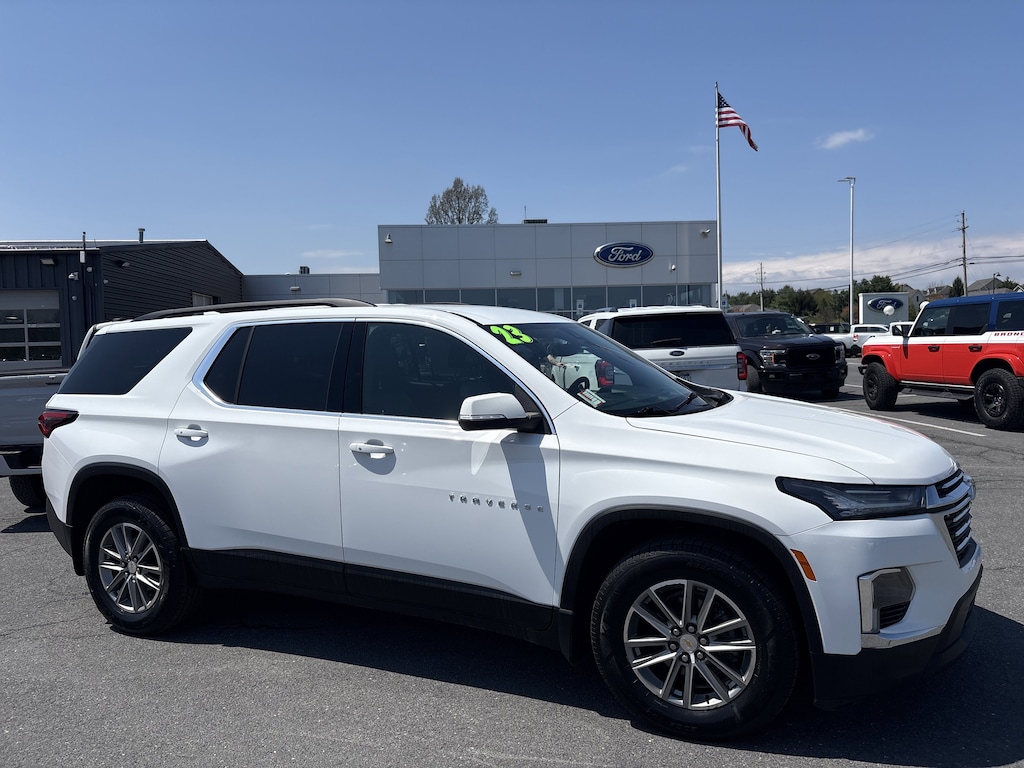 Used 2023 Chevrolet Traverse LT Leather SUV