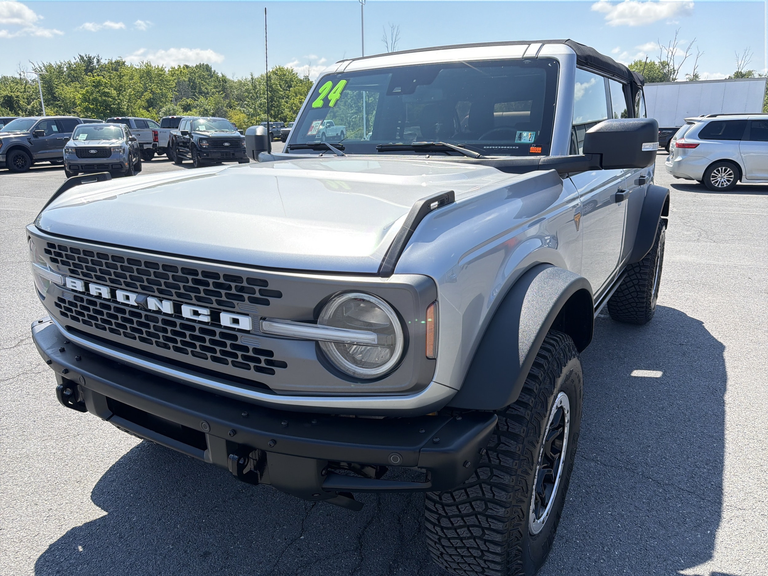 2024 Ford Bronco 4-Door Badlands - Photo 8