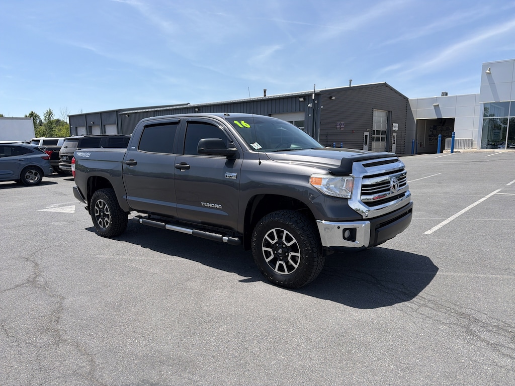 Used 2016 Toyota Tundra 4WD Truck SR5 5.7L V8 Truck CrewMax