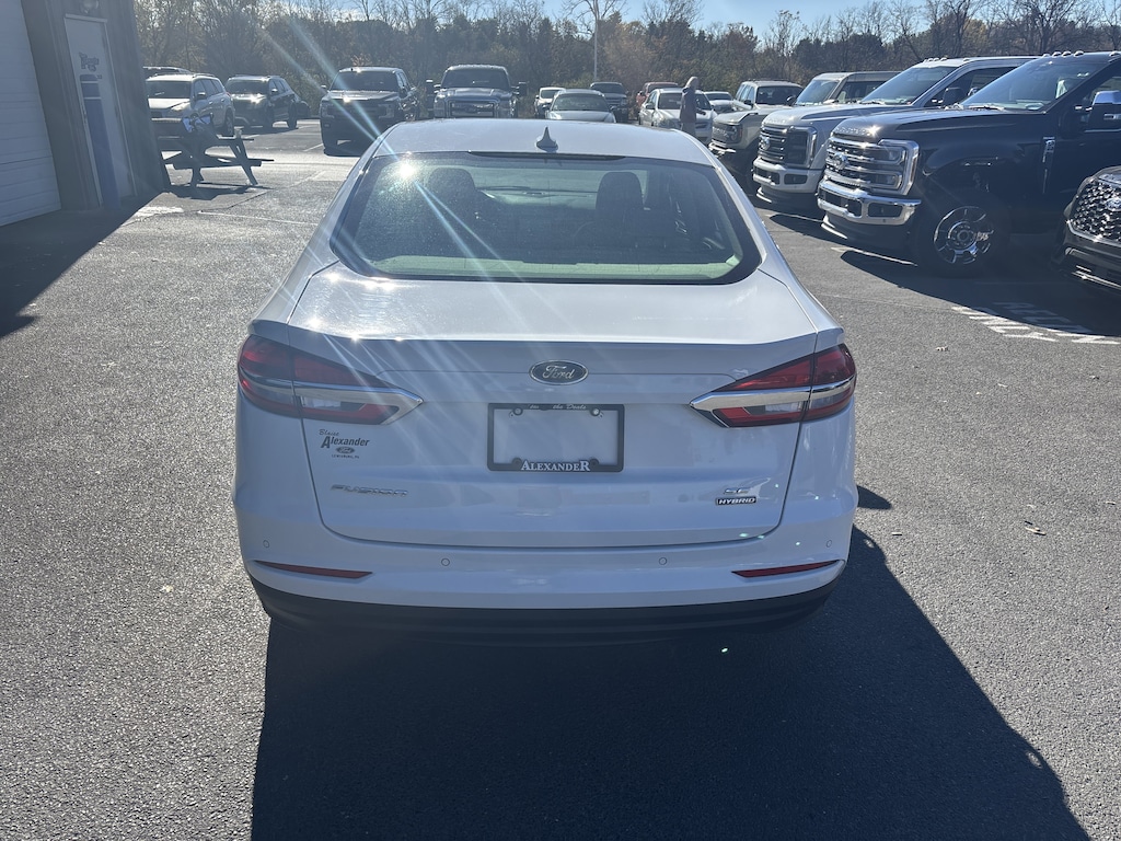 Used 2020 Ford Fusion Hybrid SE Sedan