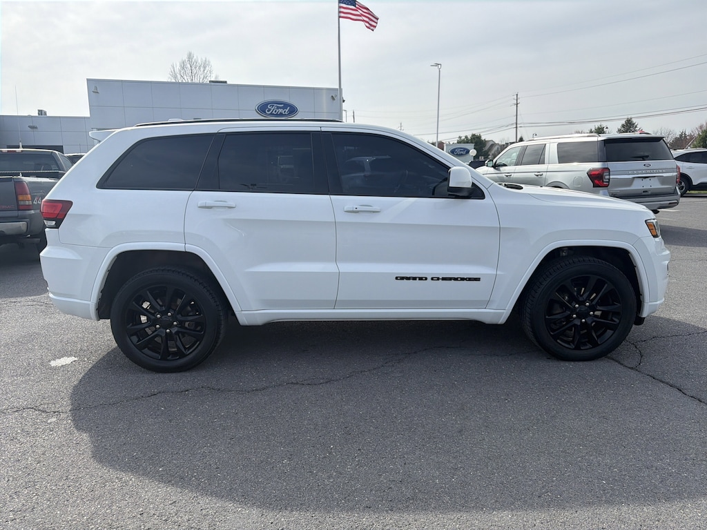 Used 2020 Jeep Grand Cherokee Altitude SUV