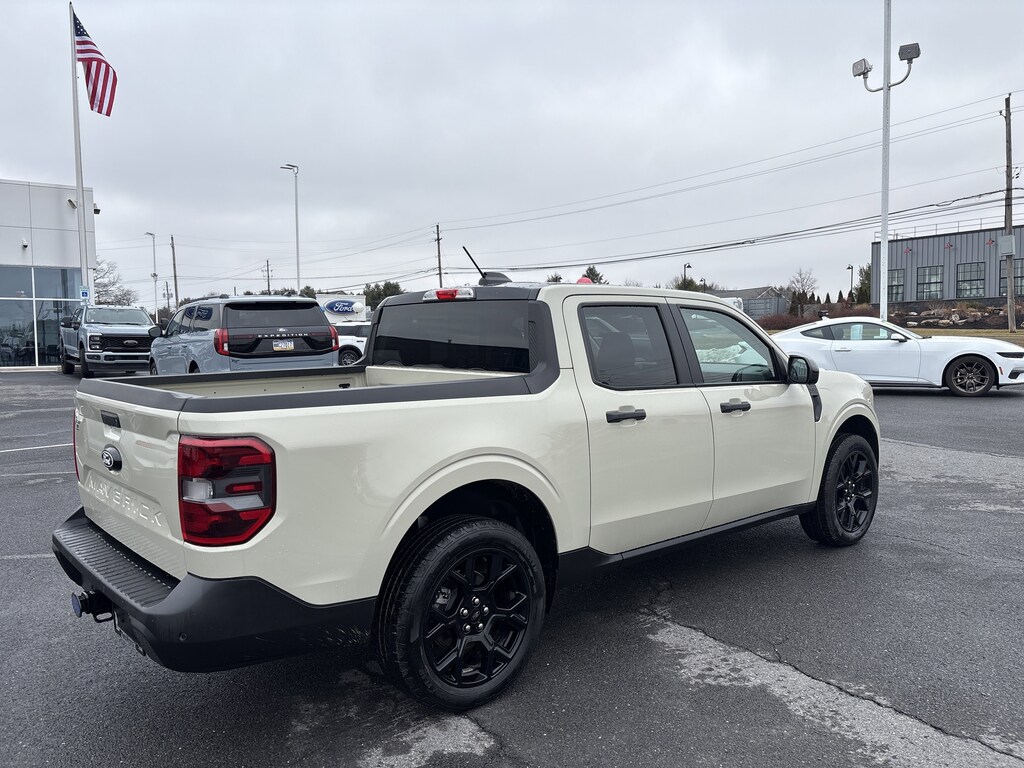 Used 2025 Ford Maverick XLT Truck SuperCrew