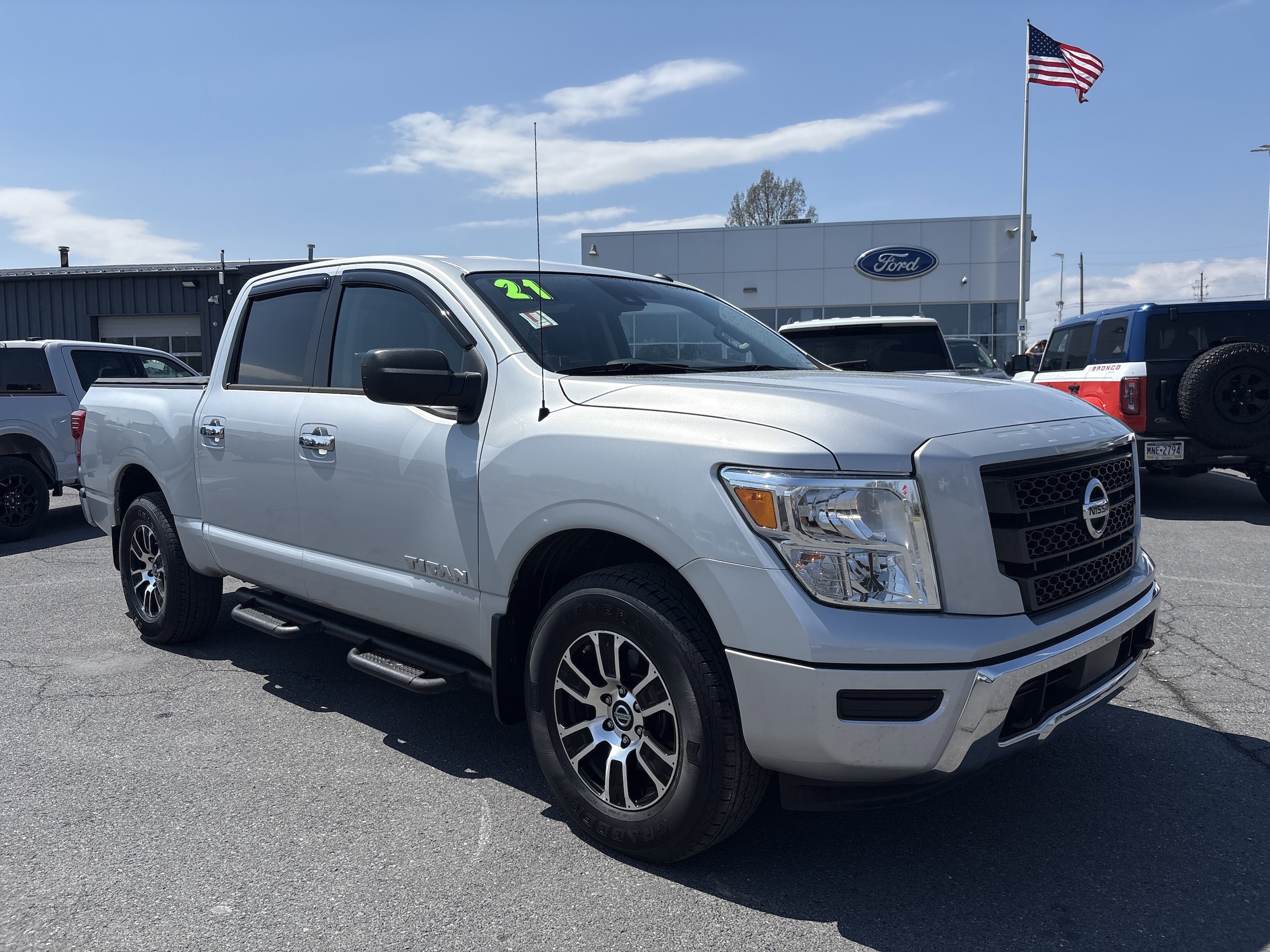 2021 Nissan Titan