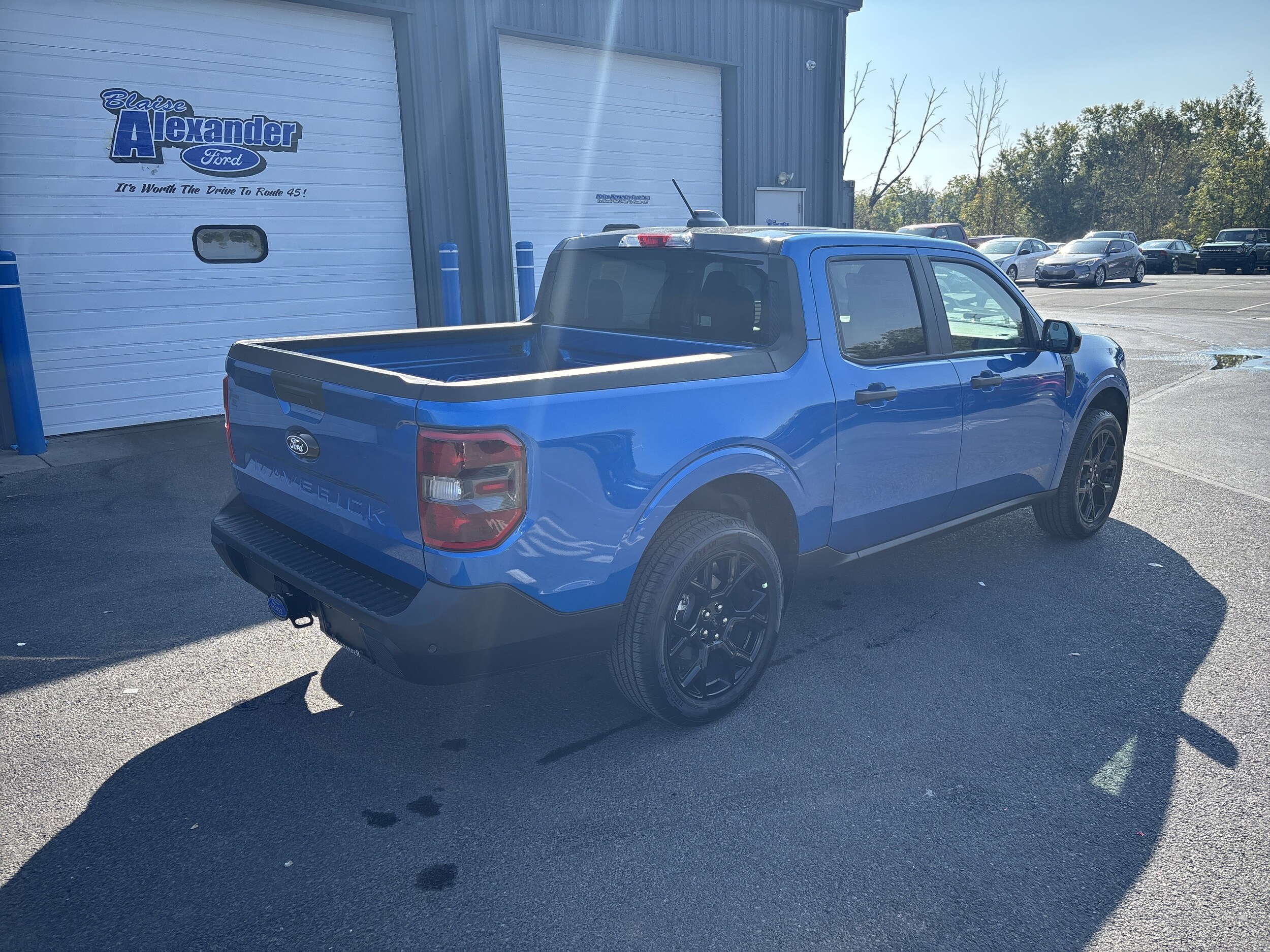 2025 Ford Maverick XLT photo 2