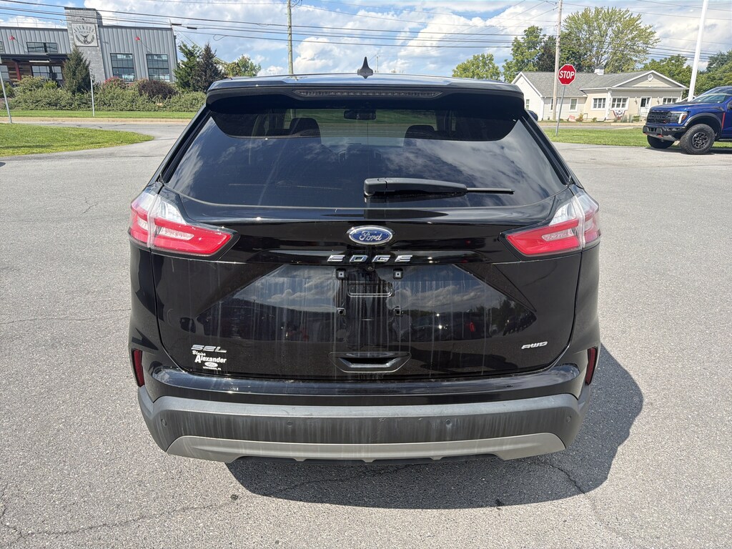Certified 2022 Ford Edge SUV