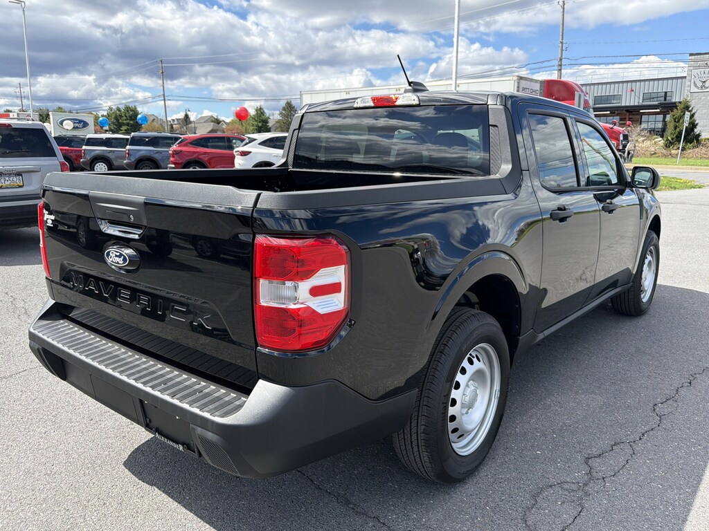 New 2026 Ford Maverick XL Truck SuperCrew