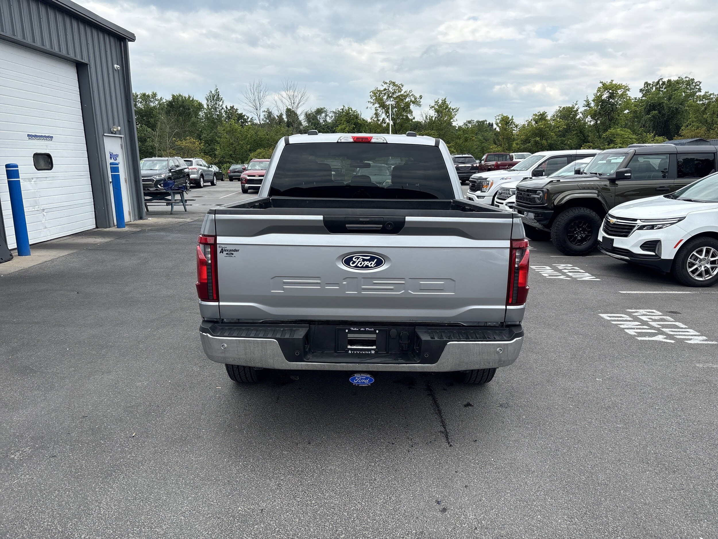2024 Ford F-150 XLT photo 3