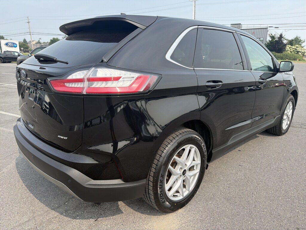 Used 2024 Ford Edge SEL SUV