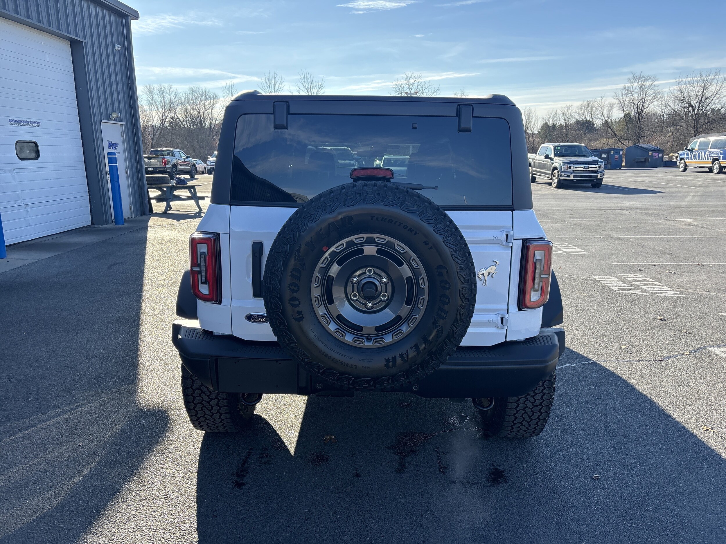 2025 Ford Bronco Badlands photo 3