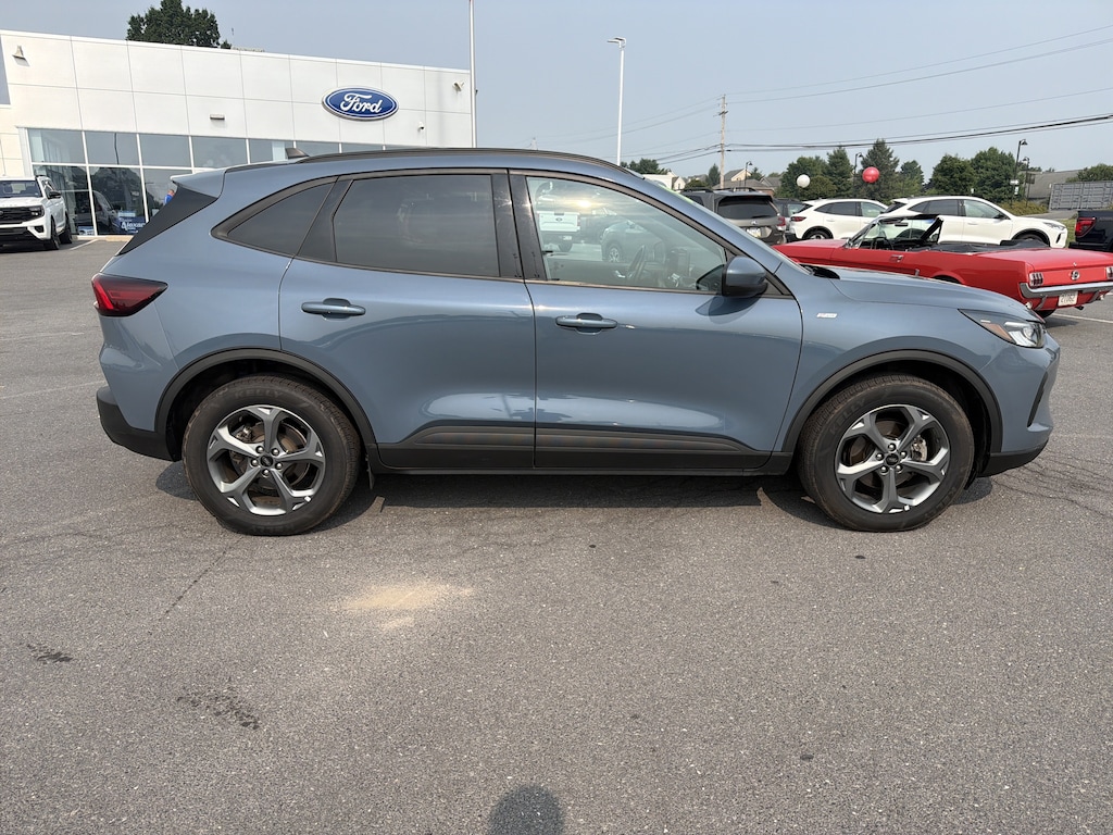 Certified 2025 Ford Escape ST-Line Select SUV