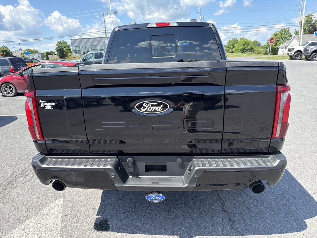 New 2026 Ford F-150 LARIAT Truck SuperCrew Cab