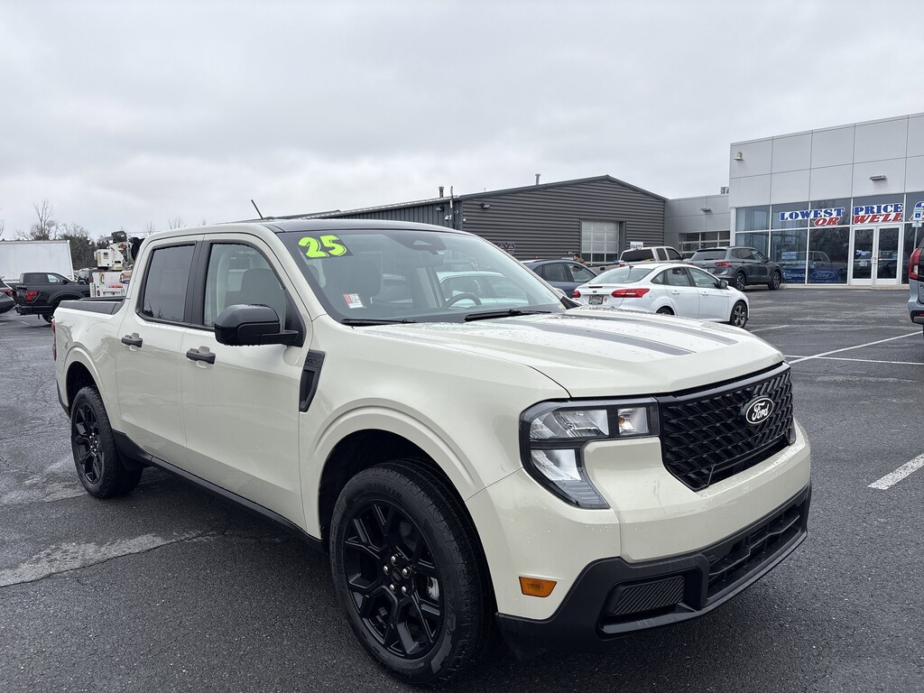 Used 2025 Ford Maverick XLT Truck SuperCrew