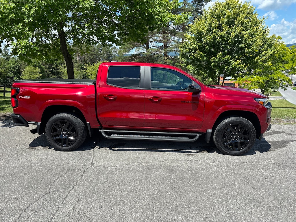 Used 2025 Chevrolet Colorado 4WD Z71 4WD Crew Cab Z71