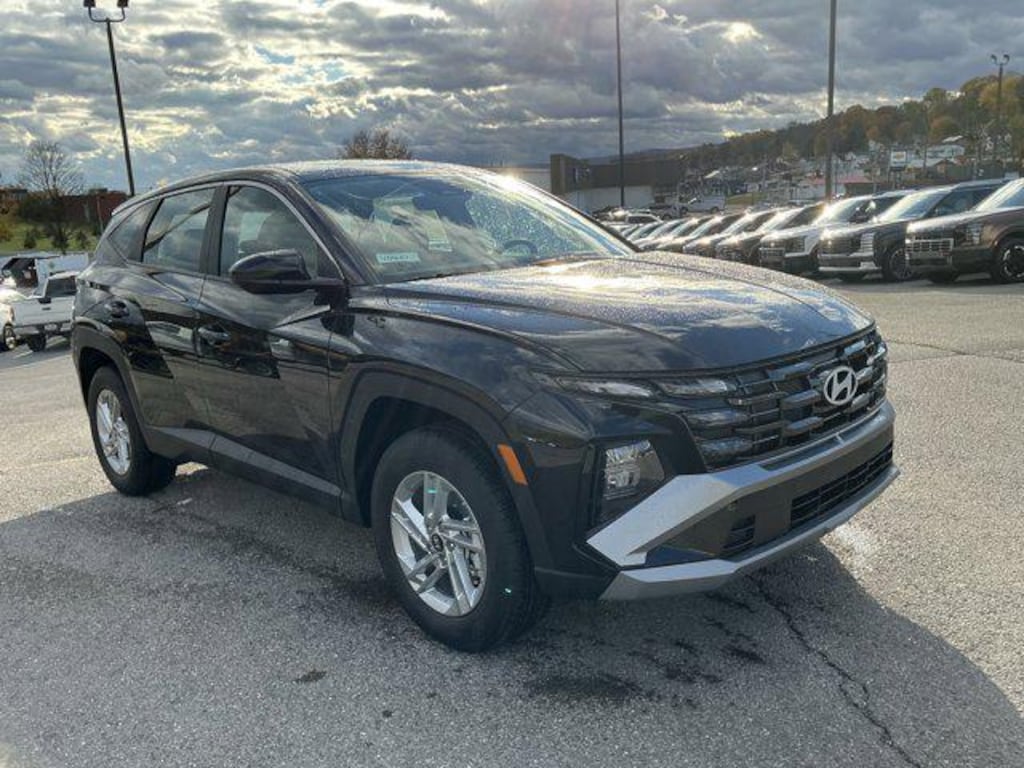 New 2026 Hyundai Tucson SE AWD SUV