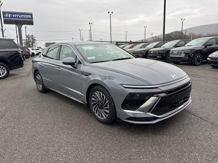 2025 Hyundai Sonata Hybrid SEL Sedan